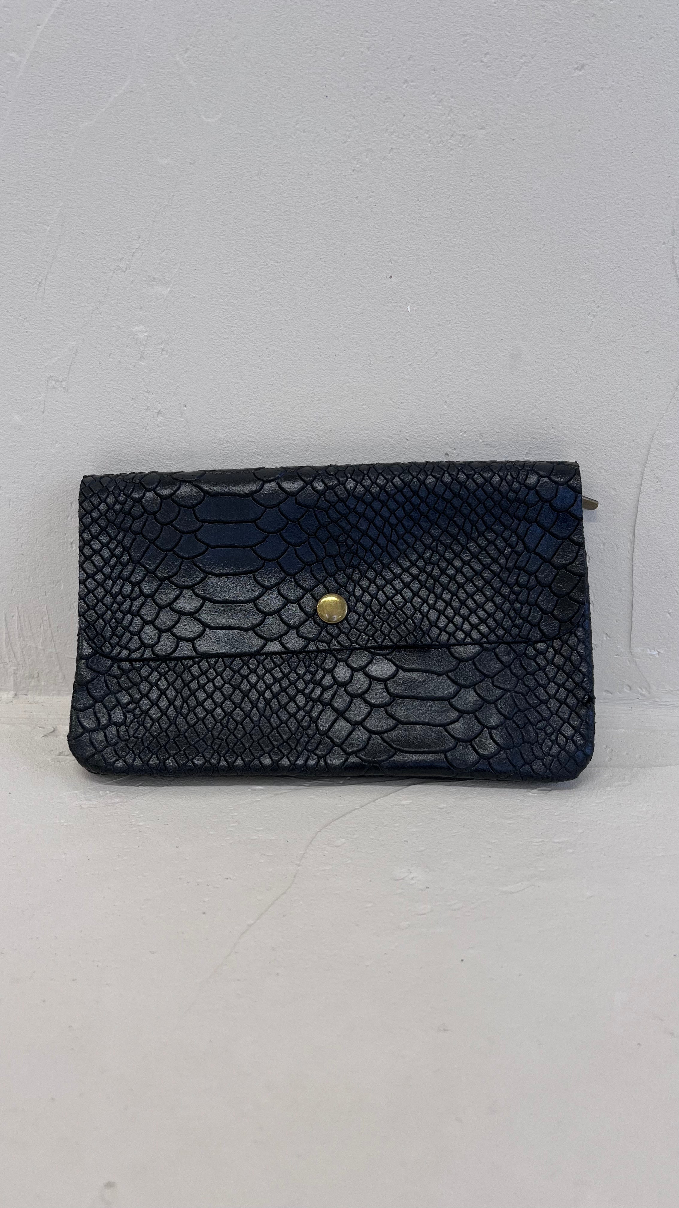 Milo Bag - 100% Cowhide Leather - Black Python